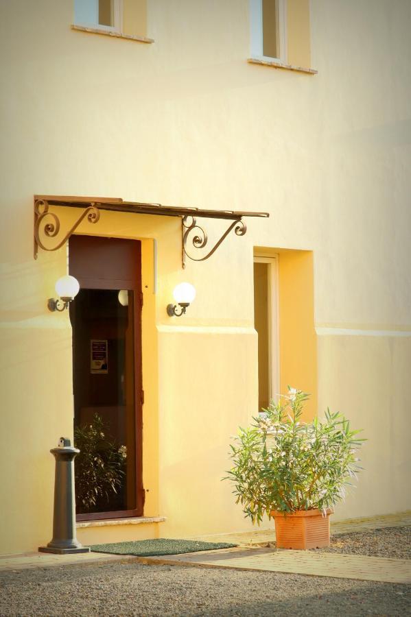 Villa Meli Lupi - Residenze Temporanee Πάρμα Εξωτερικό φωτογραφία