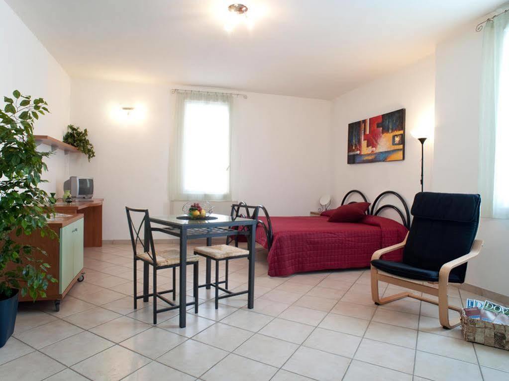 Villa Meli Lupi - Residenze Temporanee Πάρμα Εξωτερικό φωτογραφία